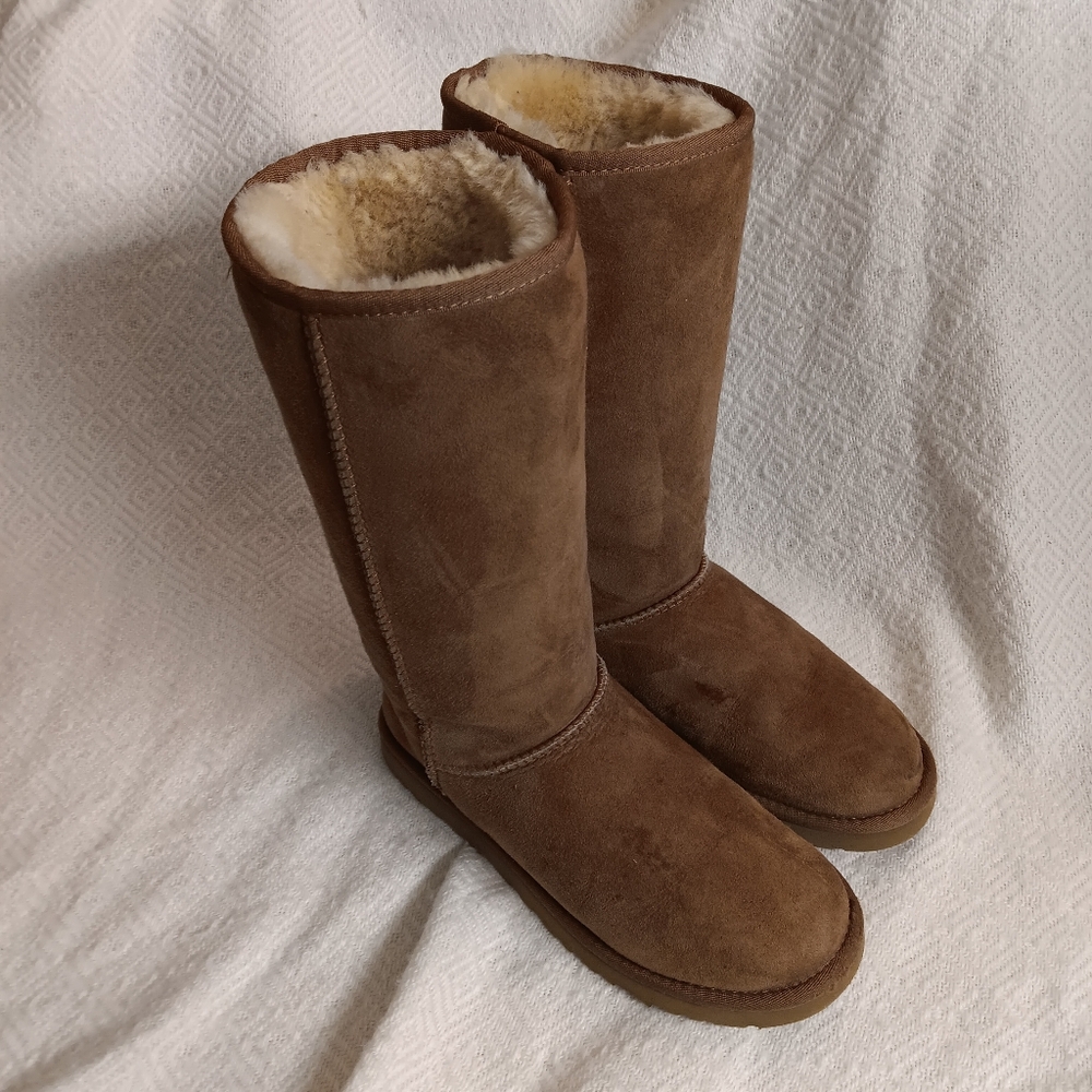 UGG  Australia Classic Tall II Boot